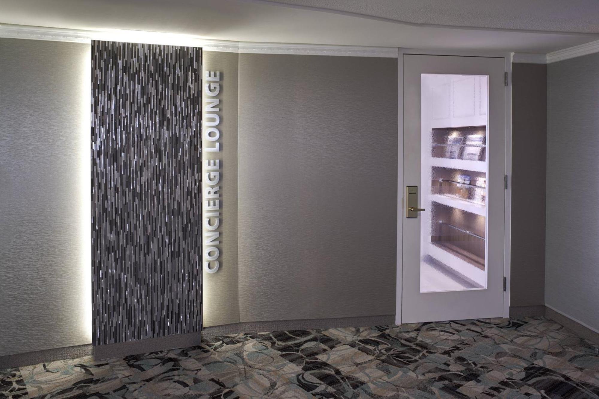 Detroit Marriott At The Renaissance Center Hotel Exterior photo